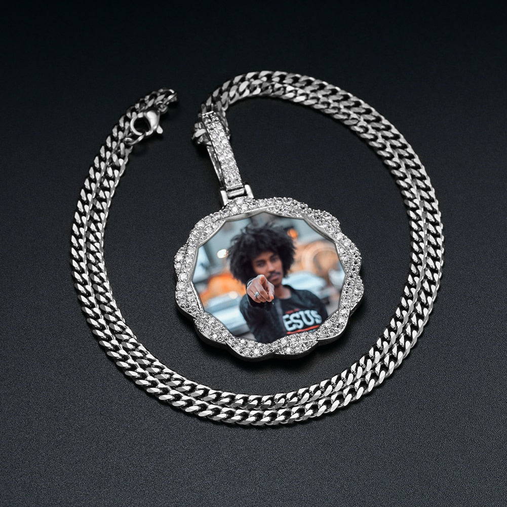 Custom Round Lace Photo Pendant - Different Drips
